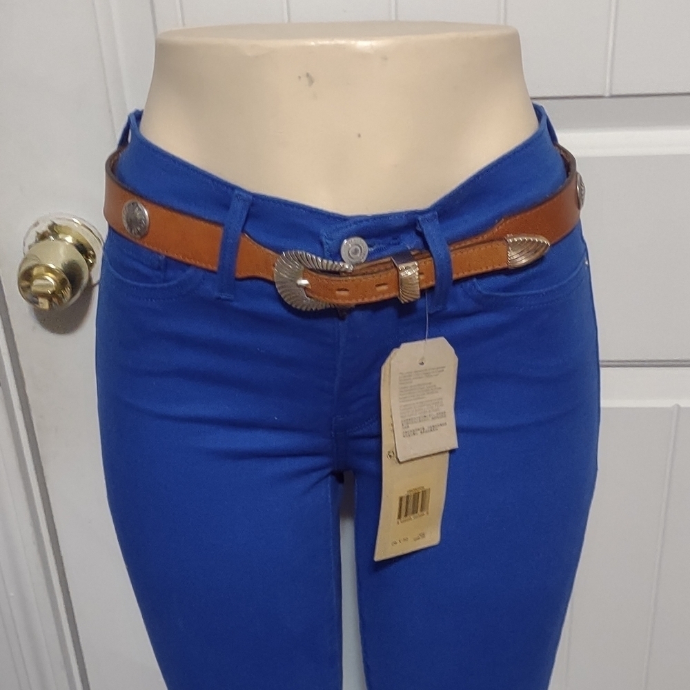 Belt for women size 32 good condition